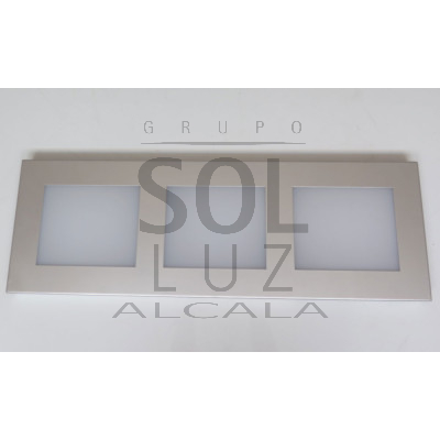 Plafón downlight de superficie en plata grande